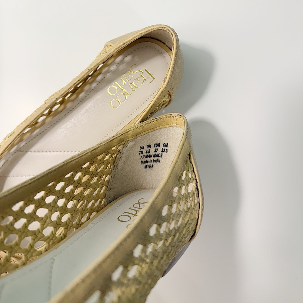 Franco Sarto NWOT Myra Cap-Toe Woven Flat Beige, Size 7M - Picture 3 of 4